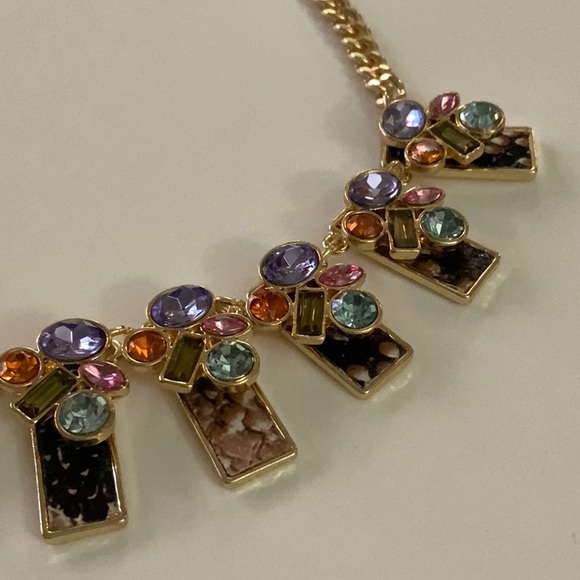 NWT Guess Leather & Crystals Statement Necklace - Picture 2 of 5